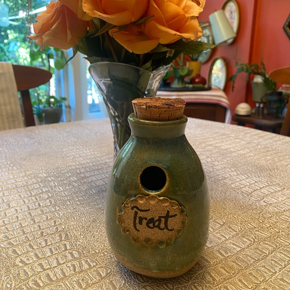 Kitty treat container. Handmade pottery.